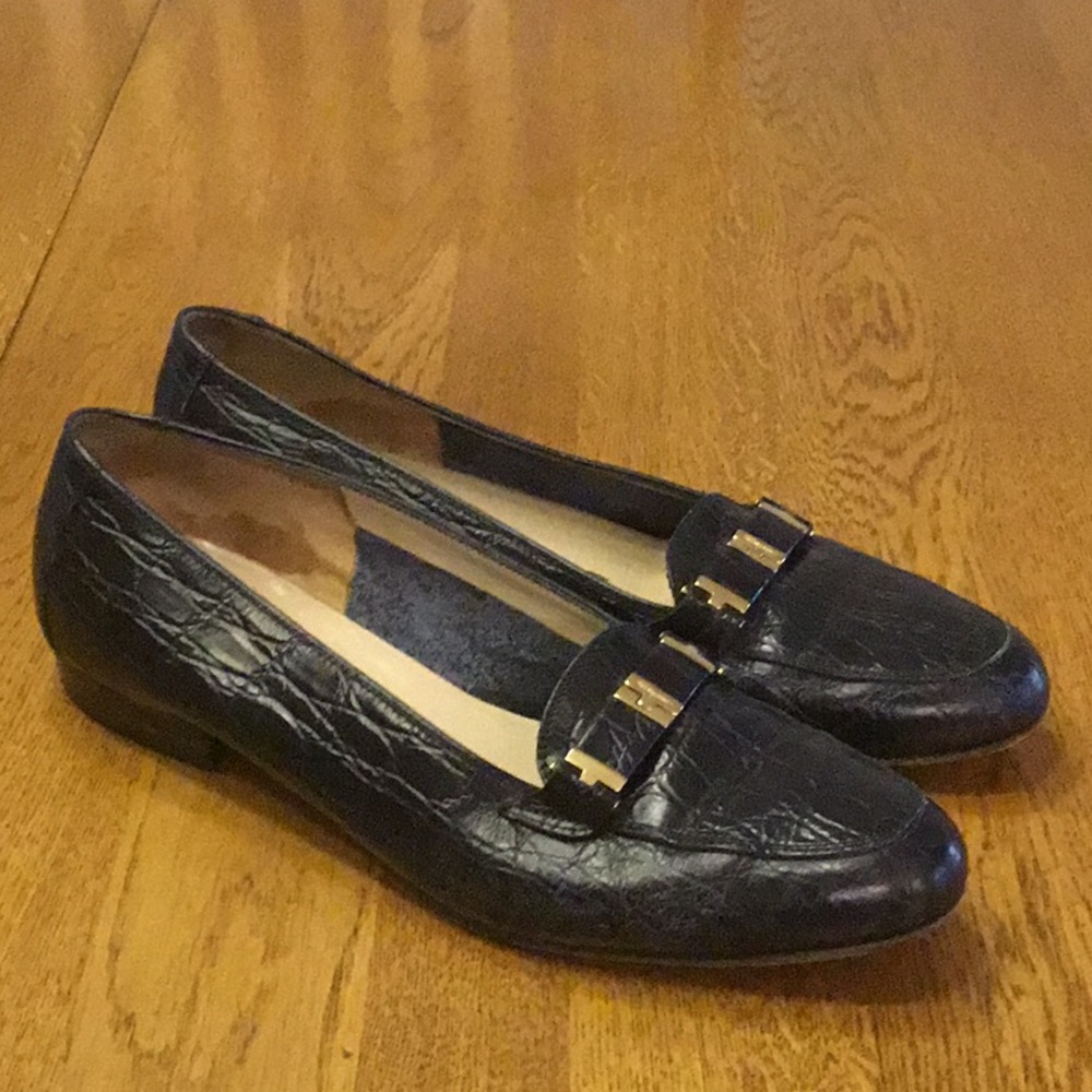 Woman’s Salvatore Ferragamo navy croc embossed loafer. Size 6.5. Gently worn.